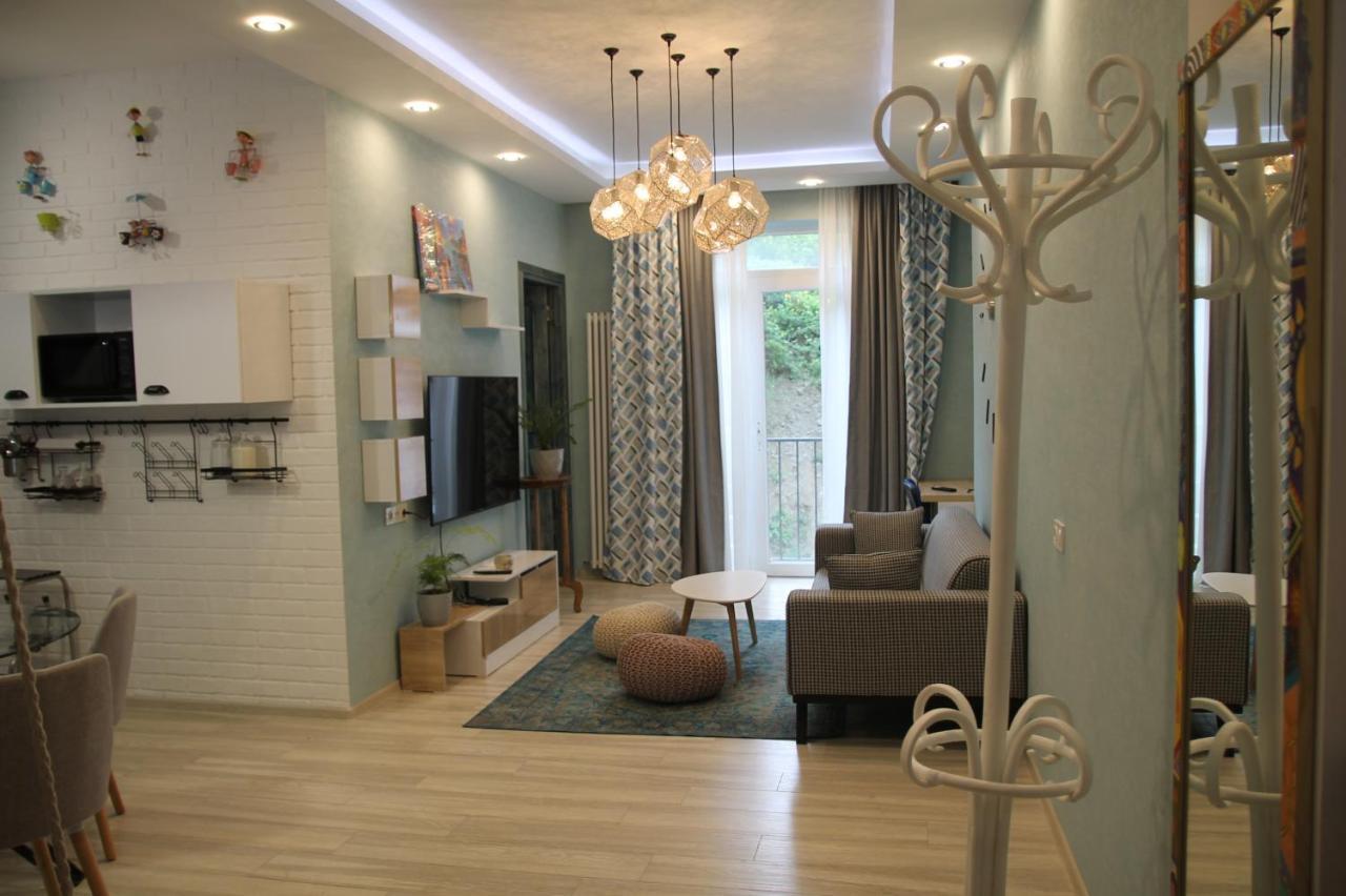 Cozy Apartment In Vake ティビリシ エクステリア 写真