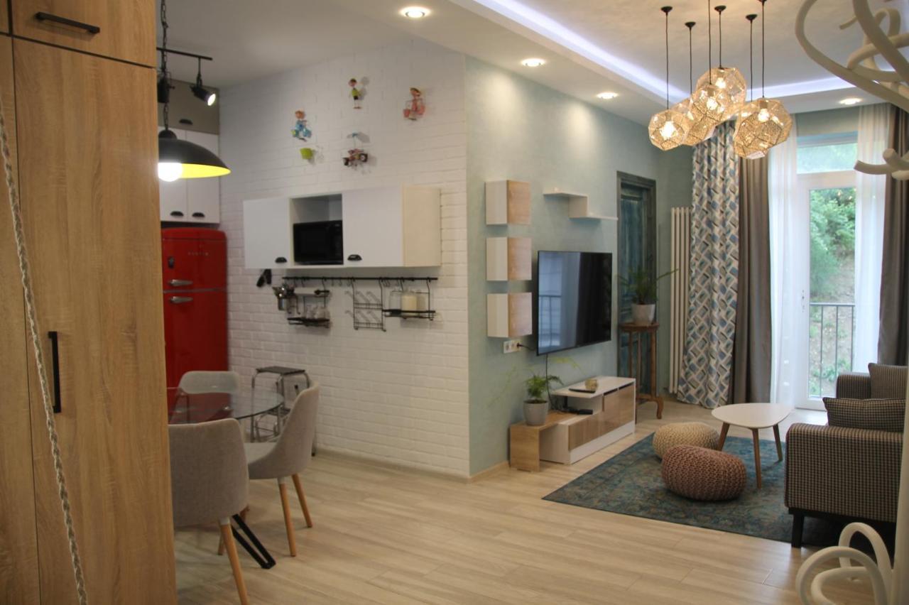 Cozy Apartment In Vake ティビリシ エクステリア 写真