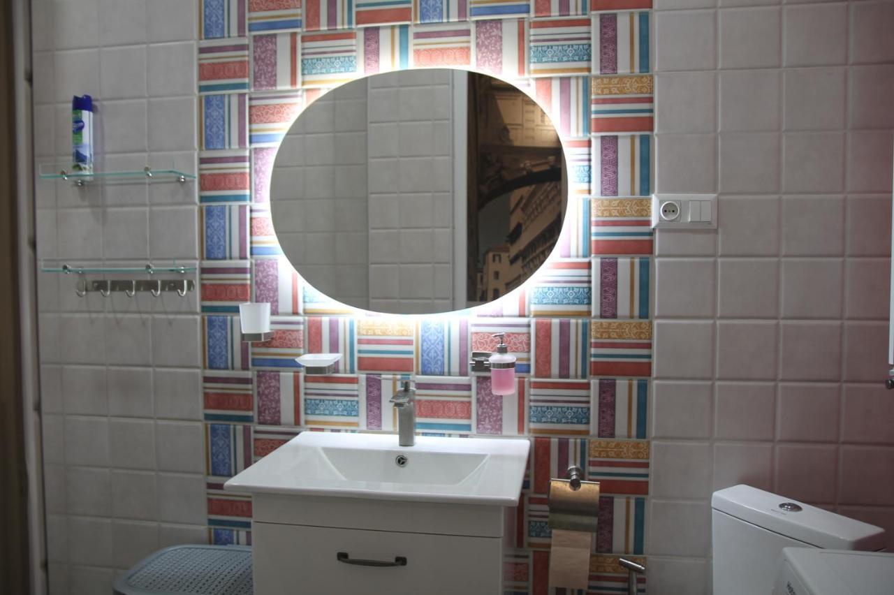 Cozy Apartment In Vake ティビリシ エクステリア 写真